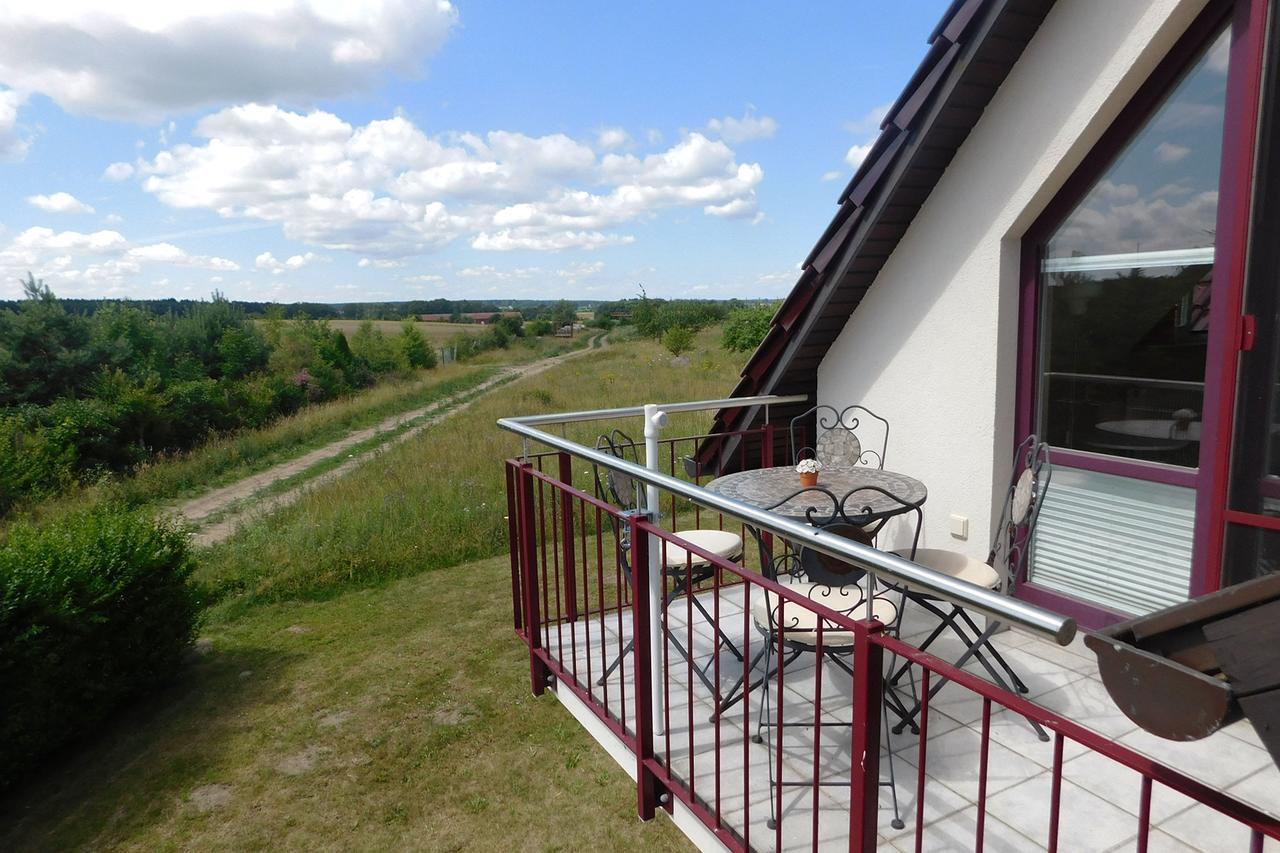 Ferienwohnungen "Am Storchennest" Göhren-Lebbin Oda fotoğraf